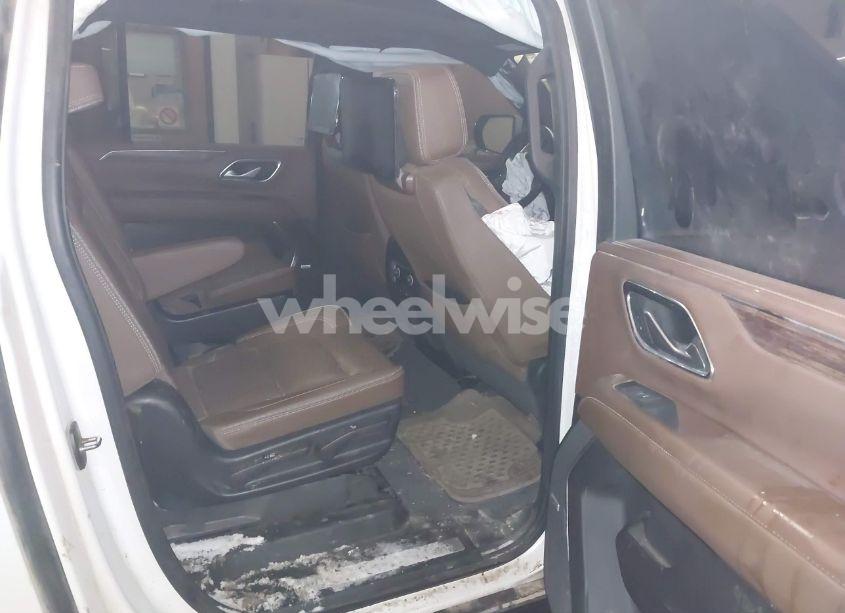 Photo 8 of 2022 Chevrolet Suburban 4WD HIGH COUNTRY (VIN 1GNSKGKLXNR151036)