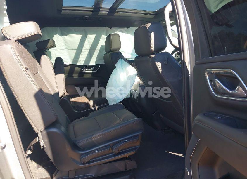 Photo 8 of 2023 Chevrolet Suburban 4WD HIGH COUNTRY (VIN 1GNSKGKLXPR235313)