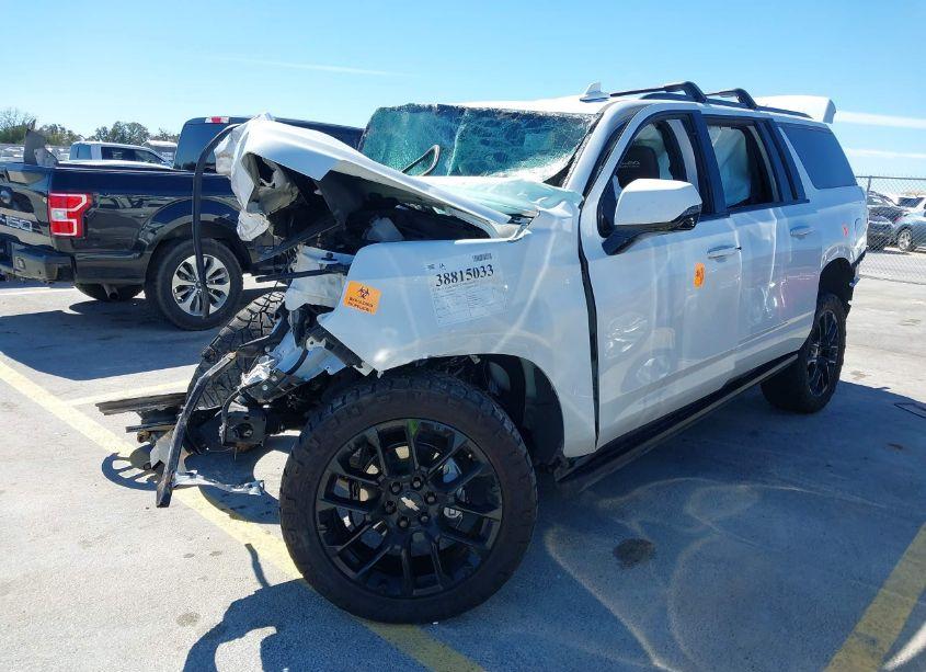 Photo 2 of 2022 Chevrolet Suburban 4WD HIGH COUNTRY (VIN 1GNSKGKT1NR291931)