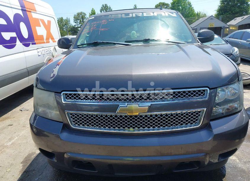 Photo 12 of 2011 Chevrolet Suburban 1500 LS (VIN 1GNSKHE30BR170658)