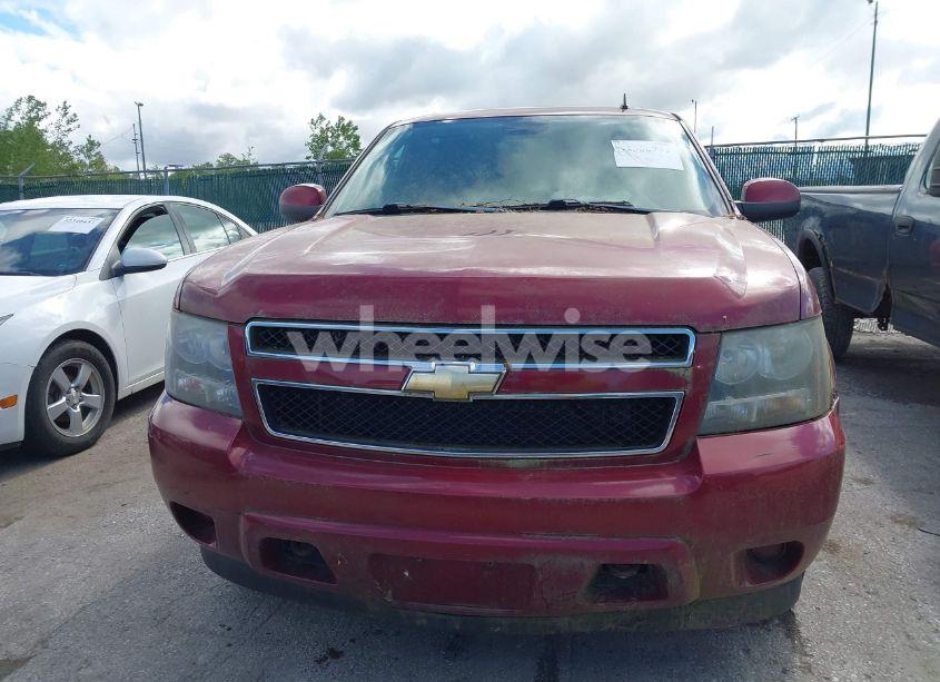 Photo 12 of 2011 Chevrolet Suburban 1500 LS (VIN 1GNSKHE33BR267353)