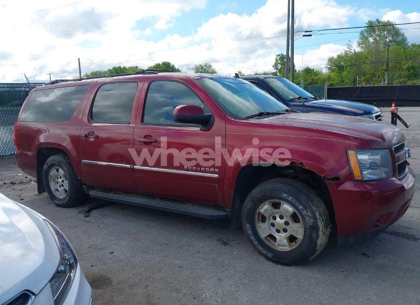 Photo 13 of 2011 Chevrolet Suburban 1500 LS (VIN 1GNSKHE33BR267353)