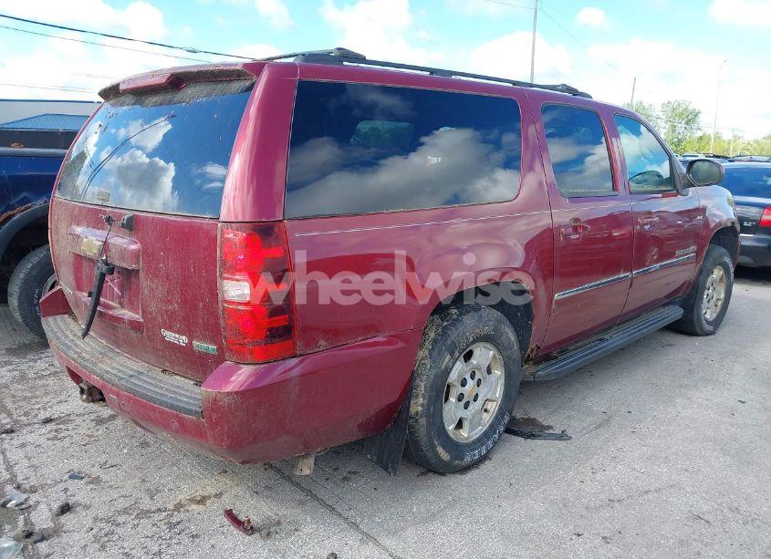 Photo 4 of 2011 Chevrolet Suburban 1500 LS (VIN 1GNSKHE33BR267353)