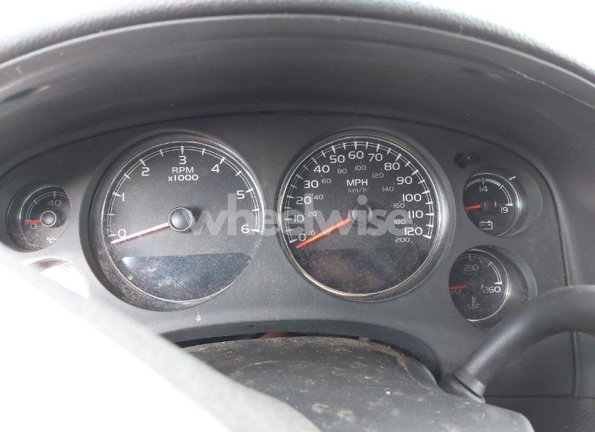 Photo 7 of 2011 Chevrolet Suburban 1500 LS (VIN 1GNSKHE33BR267353)