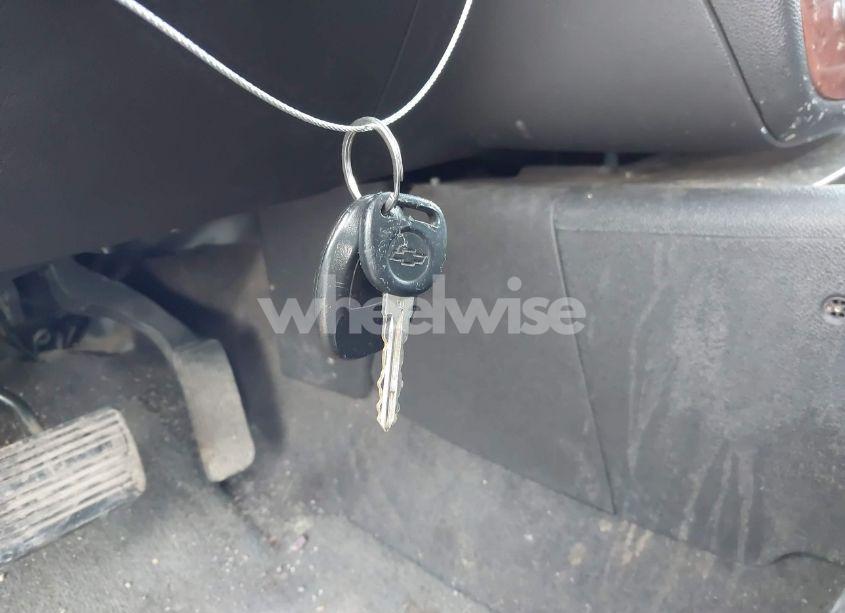 Photo 11 of 2011 Chevrolet Suburban 1500 LS (VIN 1GNSKHE37BR303898)