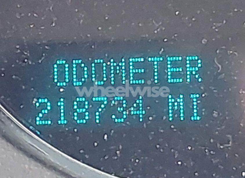 Photo 16 of 2011 Chevrolet Suburban 1500 LS (VIN 1GNSKHE37BR303898)