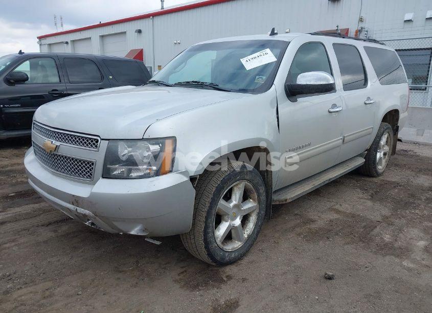Photo 2 of 2011 Chevrolet Suburban 1500 LS (VIN 1GNSKHE37BR303898)