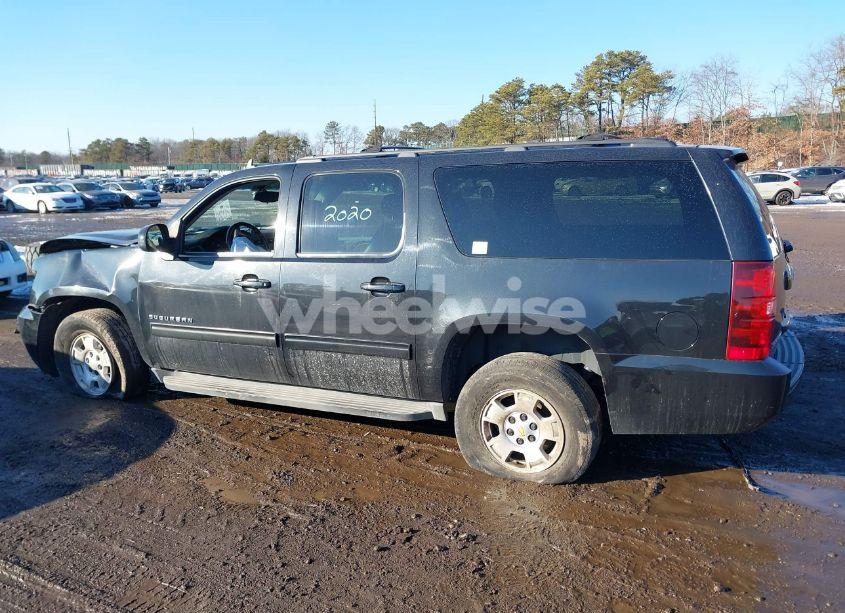 Photo 14 of 2011 Chevrolet Suburban 1500 LS (VIN 1GNSKHE38BR374897)