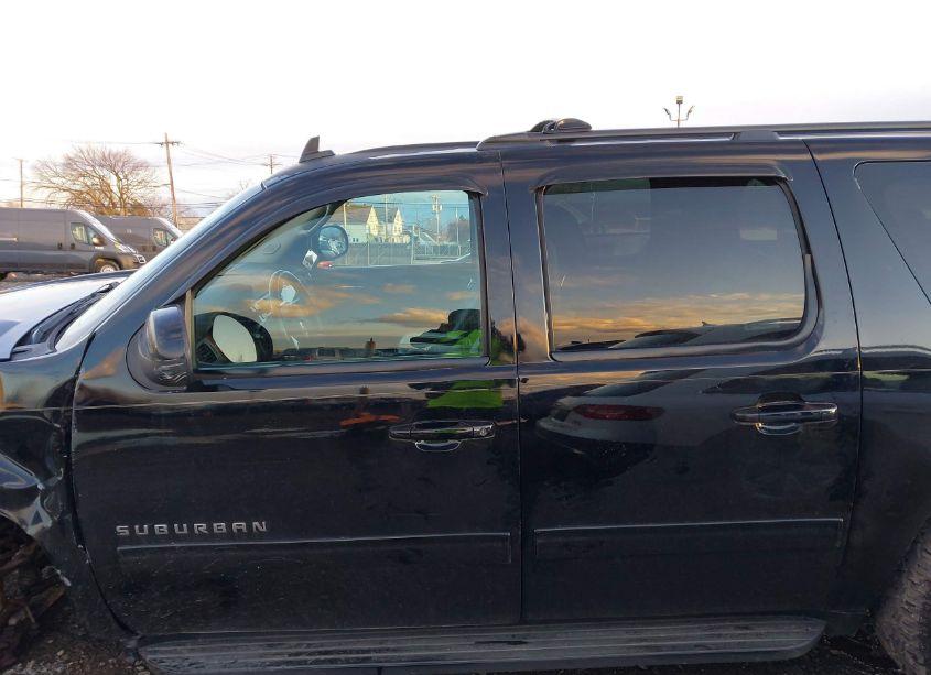 Photo 14 of 2011 Chevrolet Suburban 1500 LS (VIN 1GNSKHE39BR177477)