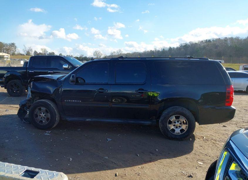 Photo 14 of 2012 Chevrolet Suburban 1500 LS (VIN 1GNSKHE73CR221400)