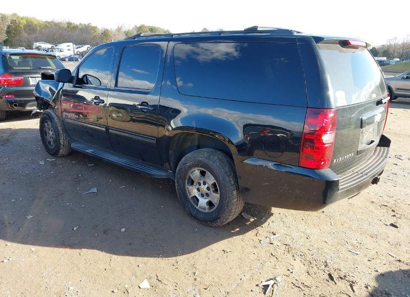 Photo 3 of 2012 Chevrolet Suburban 1500 LS (VIN 1GNSKHE73CR221400)