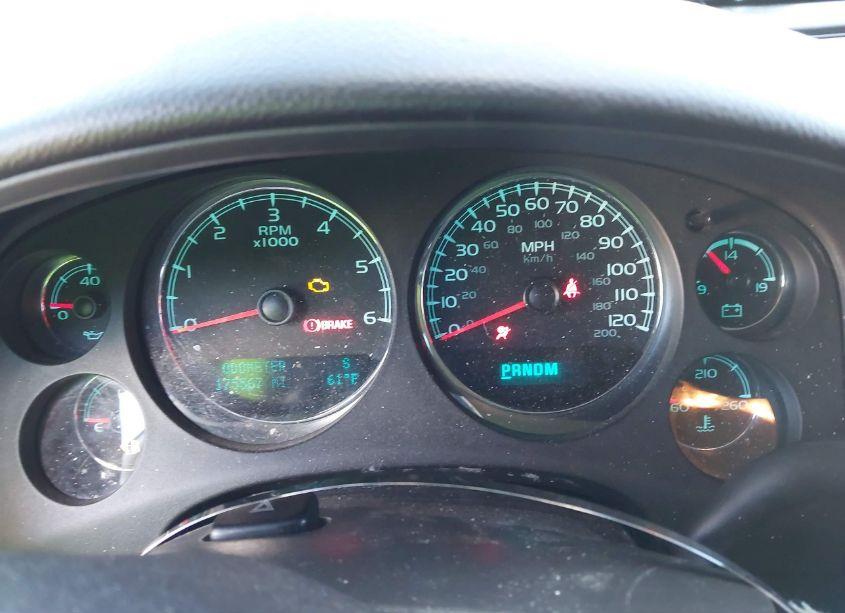 Photo 7 of 2012 Chevrolet Suburban 1500 LS (VIN 1GNSKHE73CR221400)