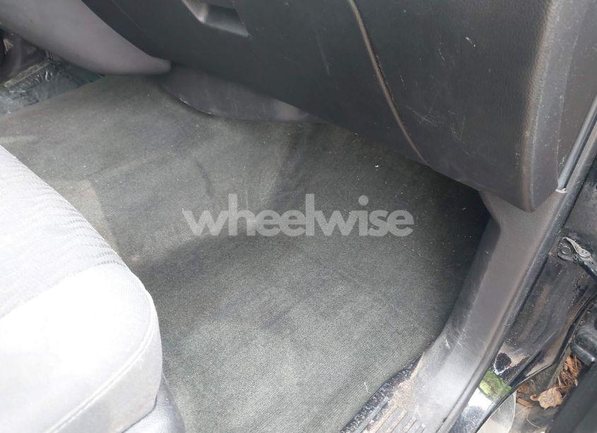 Photo 5 of 2015 Chevrolet Suburban 1500 LS (VIN 1GNSKHEC1FR207500)