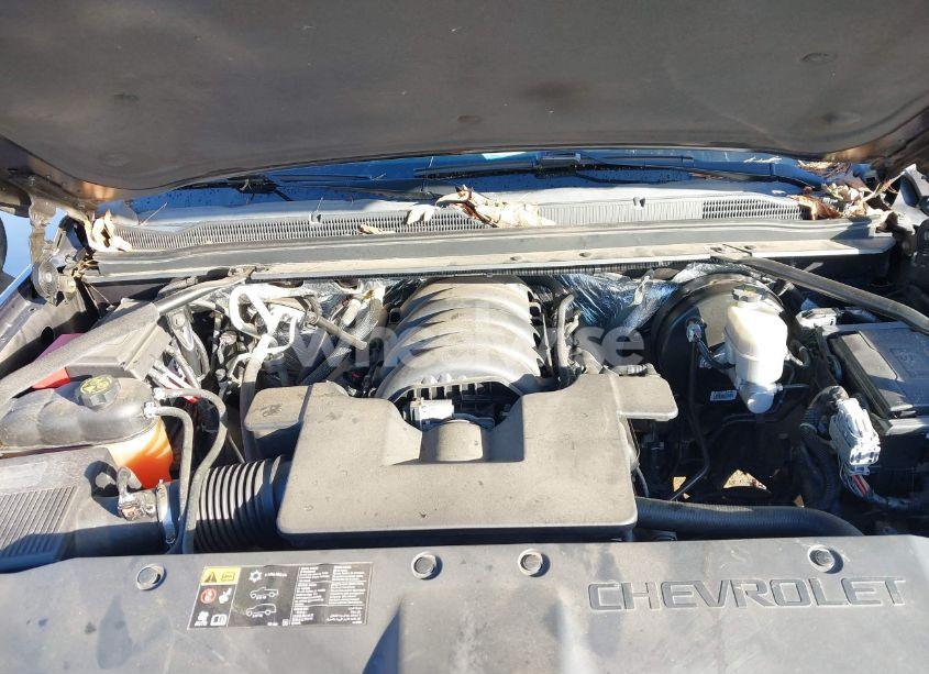 Photo 10 of 2016 Chevrolet Suburban LT (VIN 1GNSKHKC0GR177430)