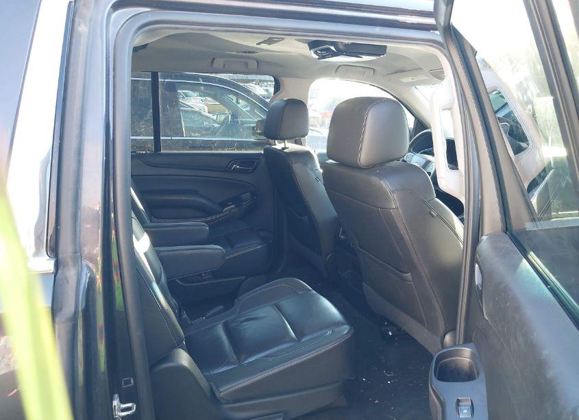 Photo 8 of 2016 Chevrolet Suburban LT (VIN 1GNSKHKC0GR335474)