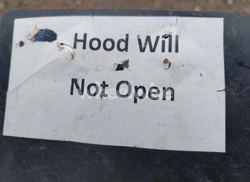 Photo 10 of 2016 Chevrolet Suburban LT (VIN 1GNSKHKC0GR361587)