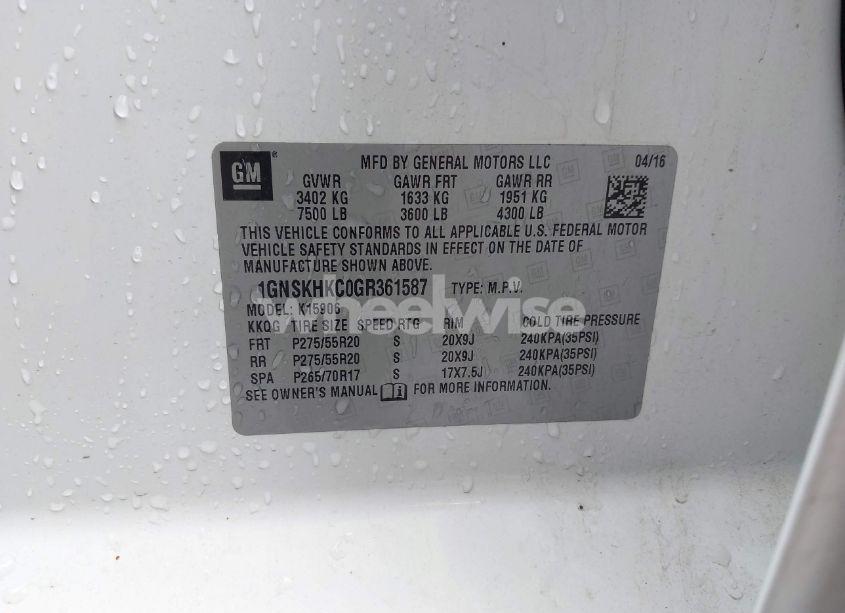 Photo 9 of 2016 Chevrolet Suburban LT (VIN 1GNSKHKC0GR361587)