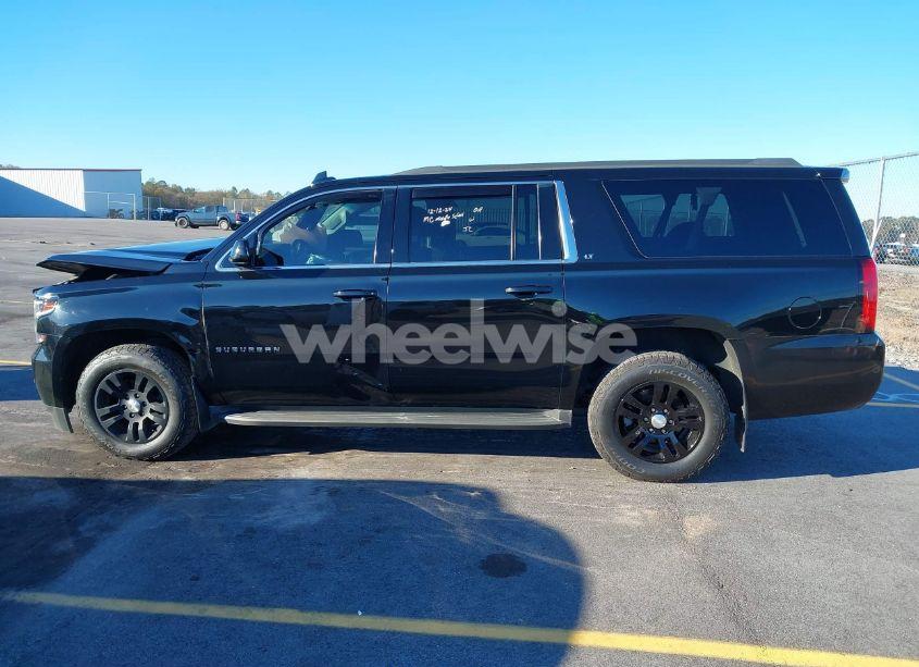 Photo 14 of 2016 Chevrolet Suburban LT (VIN 1GNSKHKC0GR432609)