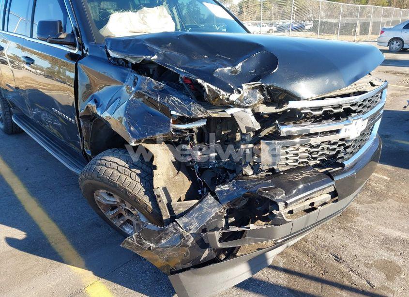 Photo 6 of 2016 Chevrolet Suburban LT (VIN 1GNSKHKC0GR432609)