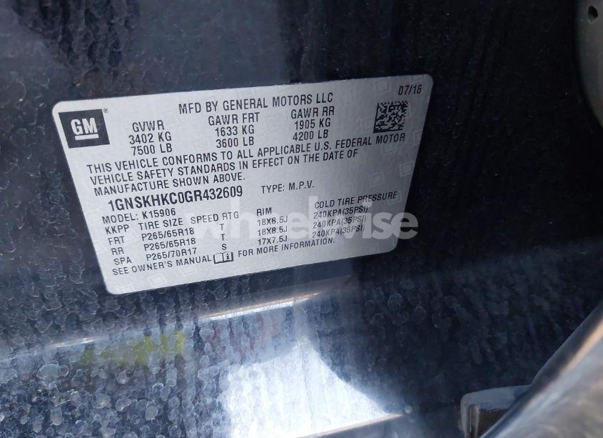 Photo 9 of 2016 Chevrolet Suburban LT (VIN 1GNSKHKC0GR432609)