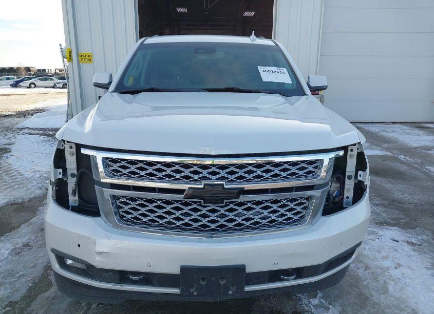 Photo 12 of 2018 Chevrolet Suburban LT (VIN 1GNSKHKC0JR126016)