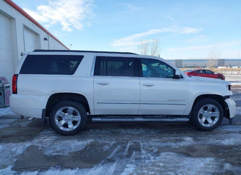 Photo 13 of 2018 Chevrolet Suburban LT (VIN 1GNSKHKC0JR126016)