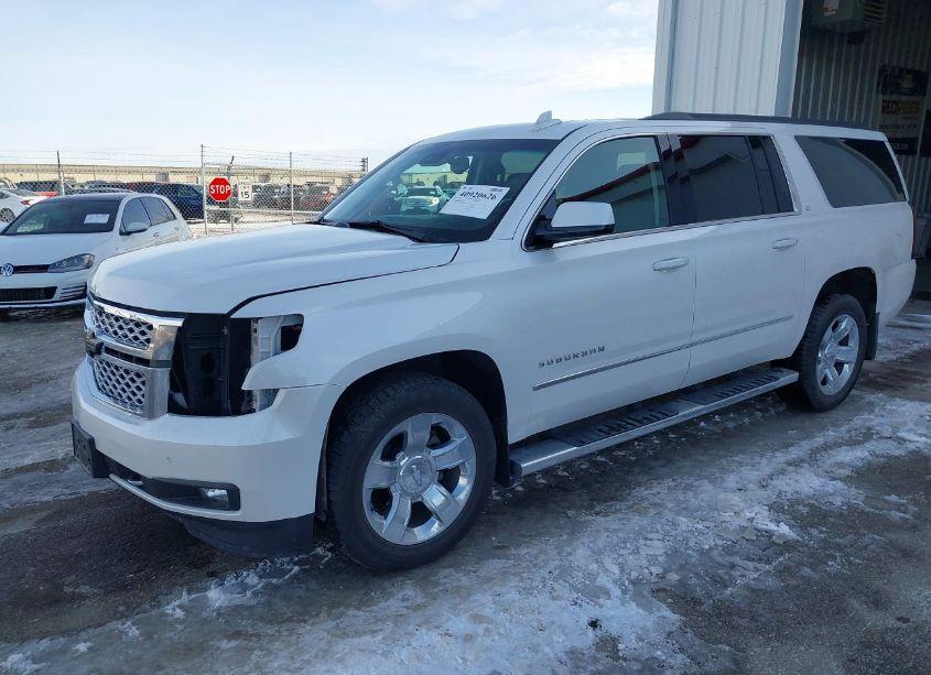 Photo 2 of 2018 Chevrolet Suburban LT (VIN 1GNSKHKC0JR126016)