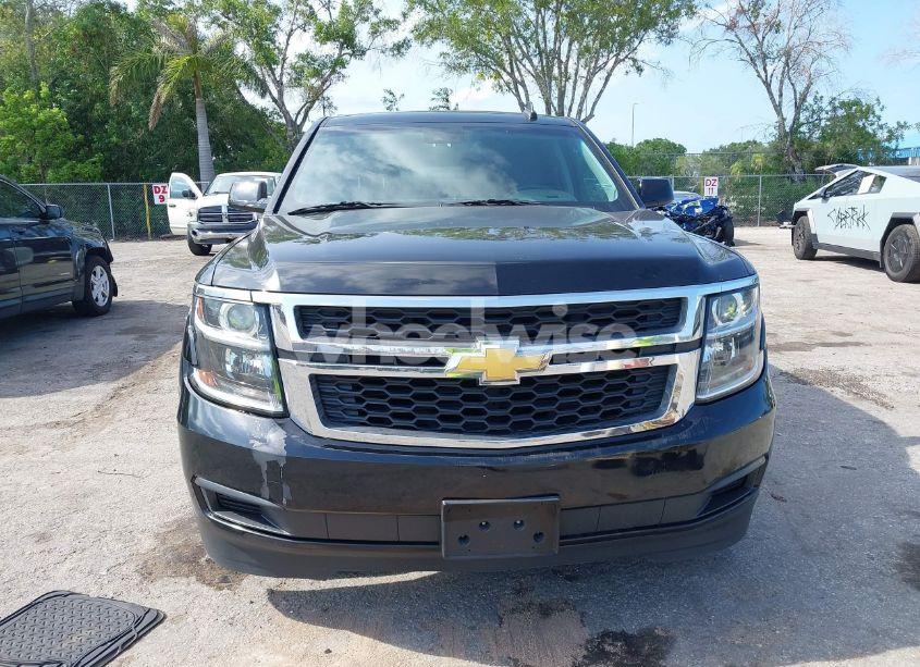 Photo 17 of 2019 Chevrolet Suburban LT (VIN 1GNSKHKC0KR203405)