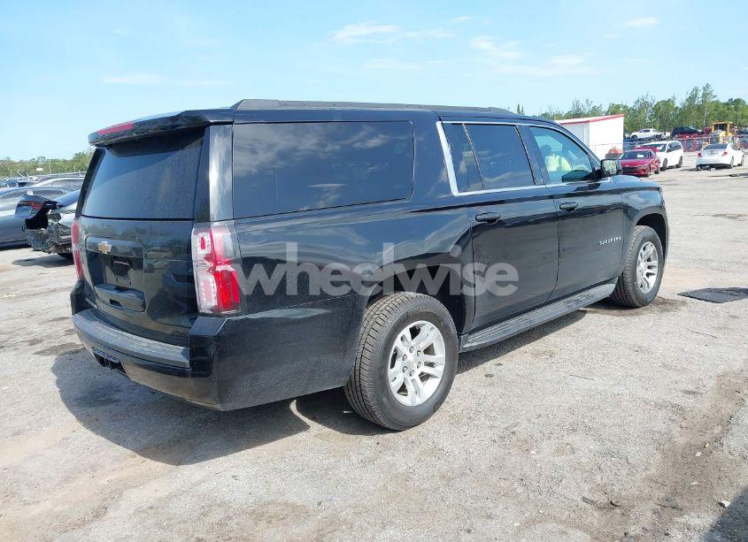 Photo 4 of 2019 Chevrolet Suburban LT (VIN 1GNSKHKC0KR203405)