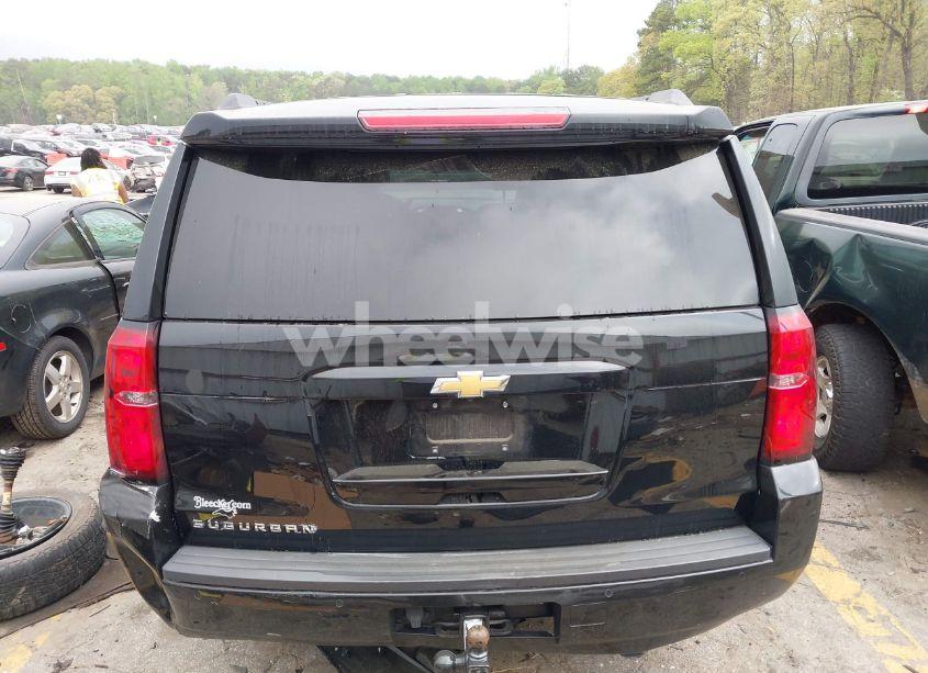 Photo 16 of 2019 Chevrolet Suburban LT (VIN 1GNSKHKC0KR368886)