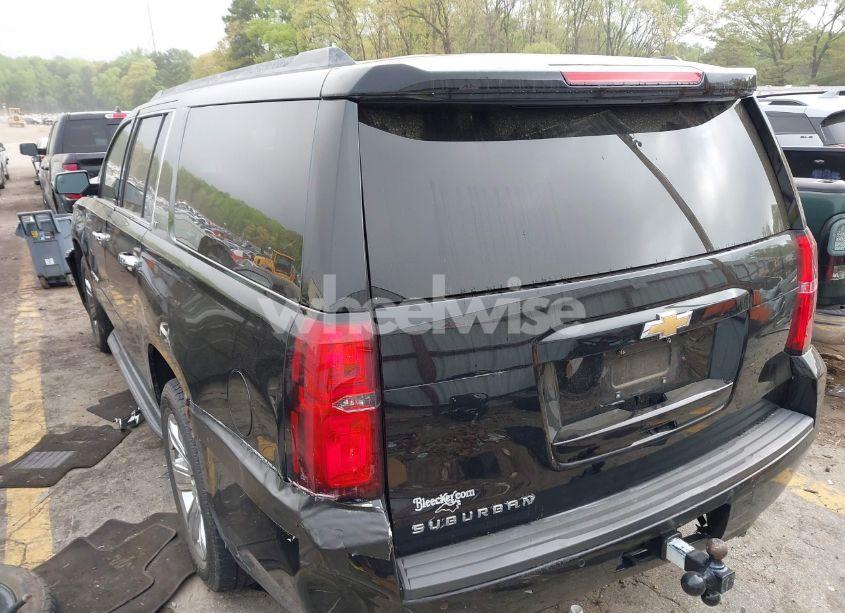 Photo 3 of 2019 Chevrolet Suburban LT (VIN 1GNSKHKC0KR368886)