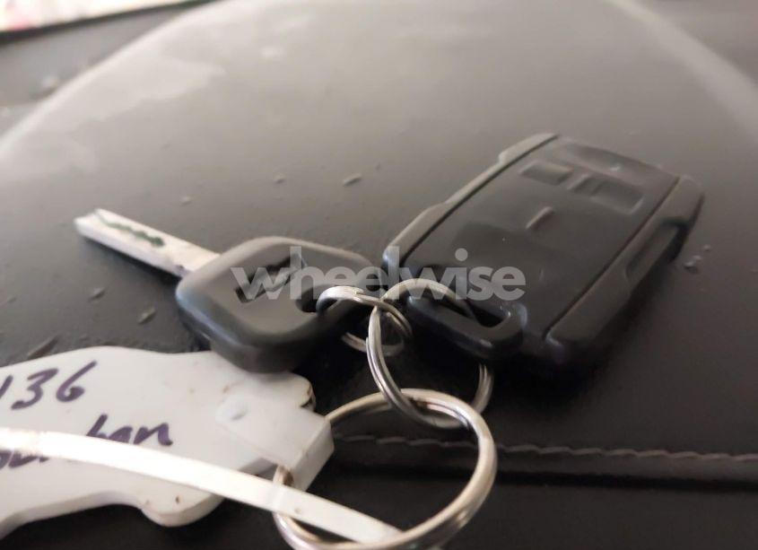 Photo 11 of 2016 Chevrolet Suburban LT (VIN 1GNSKHKC1GR109217)