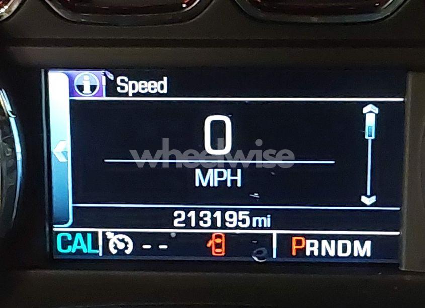 Photo 16 of 2016 Chevrolet Suburban LT (VIN 1GNSKHKC1GR109217)