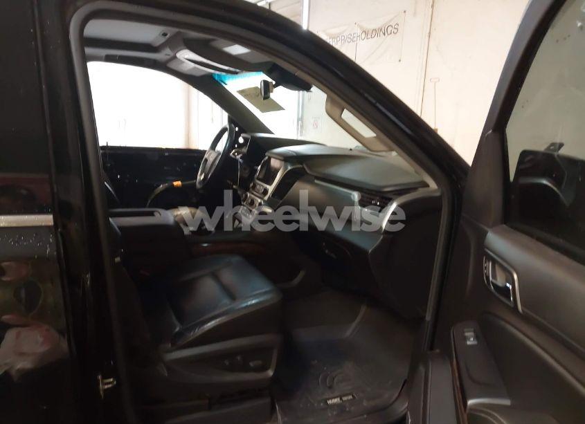 Photo 5 of 2016 Chevrolet Suburban LT (VIN 1GNSKHKC1GR109217)