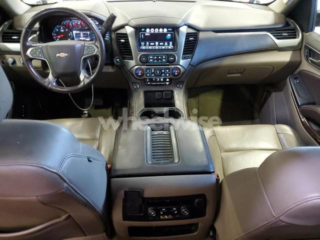 Photo 2 of 2016 CHEVROLET SUBURBAN K1500 LT (VIN 1GNSKHKC1GR353207)