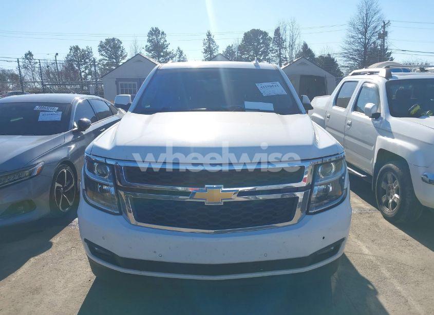 Photo 11 of 2020 Chevrolet Suburban 4WD LT (VIN 1GNSKHKC1LR202300)
