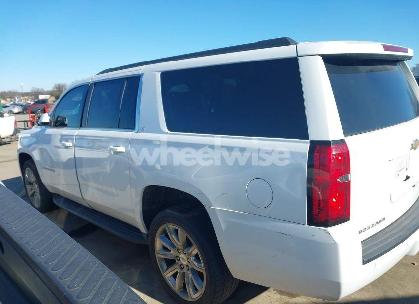 Photo 13 of 2020 Chevrolet Suburban 4WD LT (VIN 1GNSKHKC1LR202300)