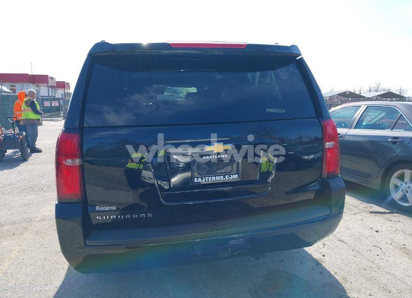 Photo 16 of 2020 Chevrolet Suburban 4WD LT (VIN 1GNSKHKC1LR302557)