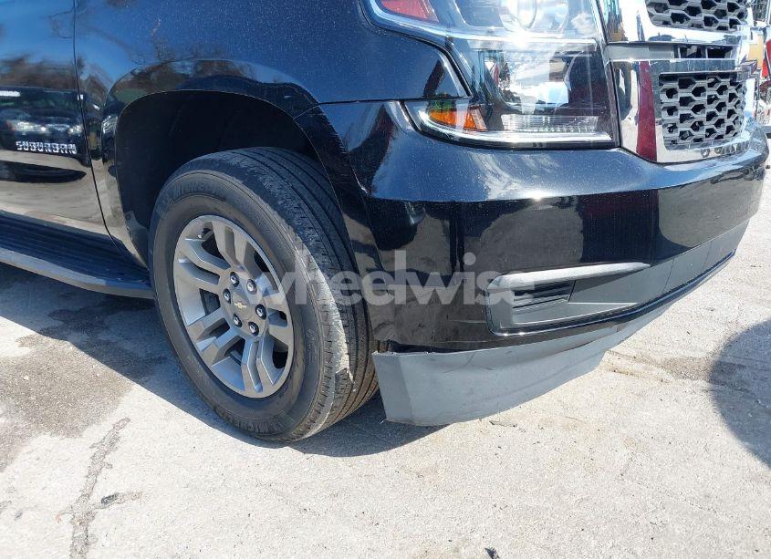 Photo 18 of 2020 Chevrolet Suburban 4WD LT (VIN 1GNSKHKC1LR302557)