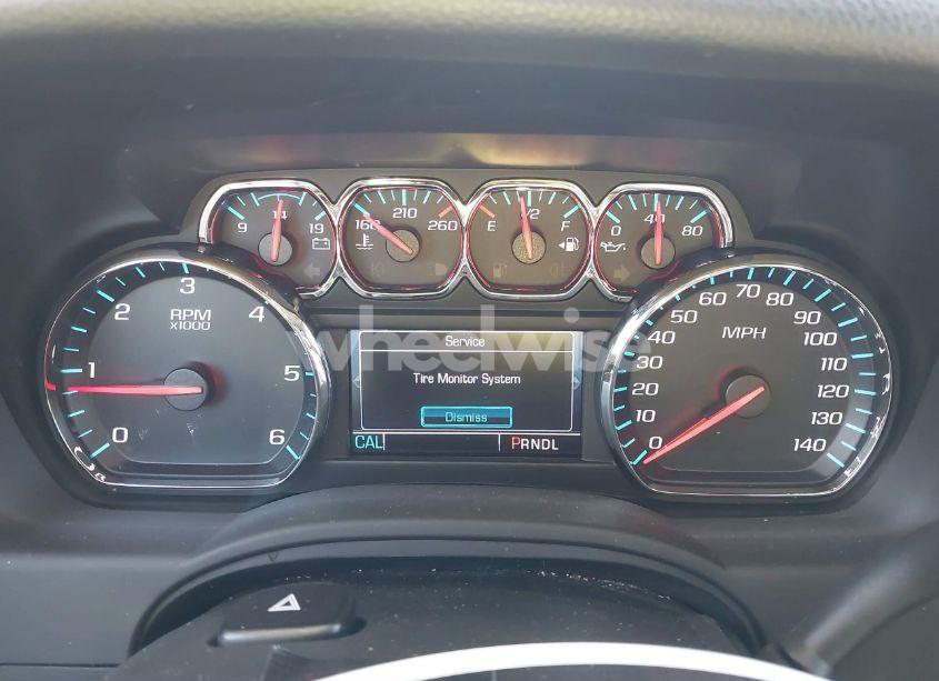 Photo 7 of 2020 Chevrolet Suburban 4WD LT (VIN 1GNSKHKC1LR302557)