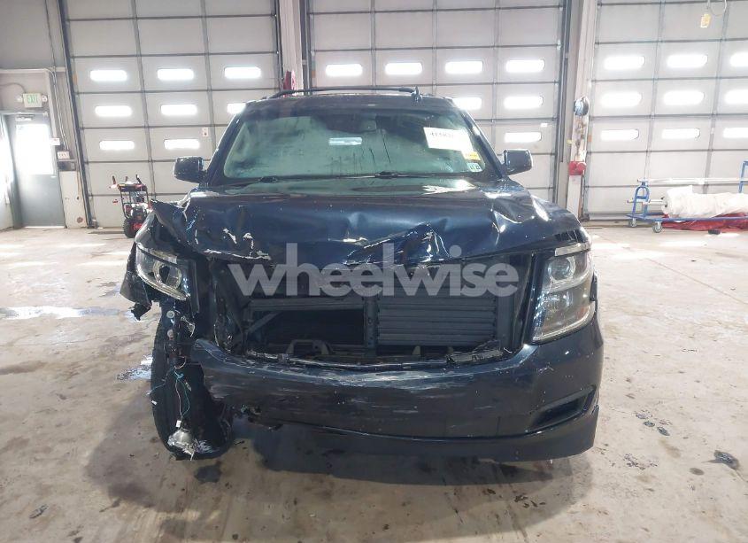 Photo 13 of 2017 Chevrolet Suburban LT (VIN 1GNSKHKC2HR392132)