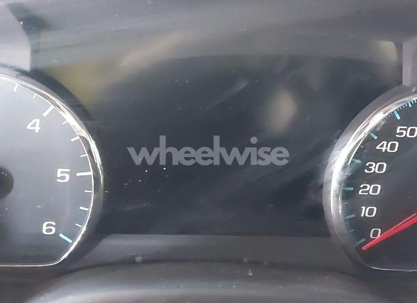 Photo 16 of 2017 Chevrolet Suburban LT (VIN 1GNSKHKC2HR392132)