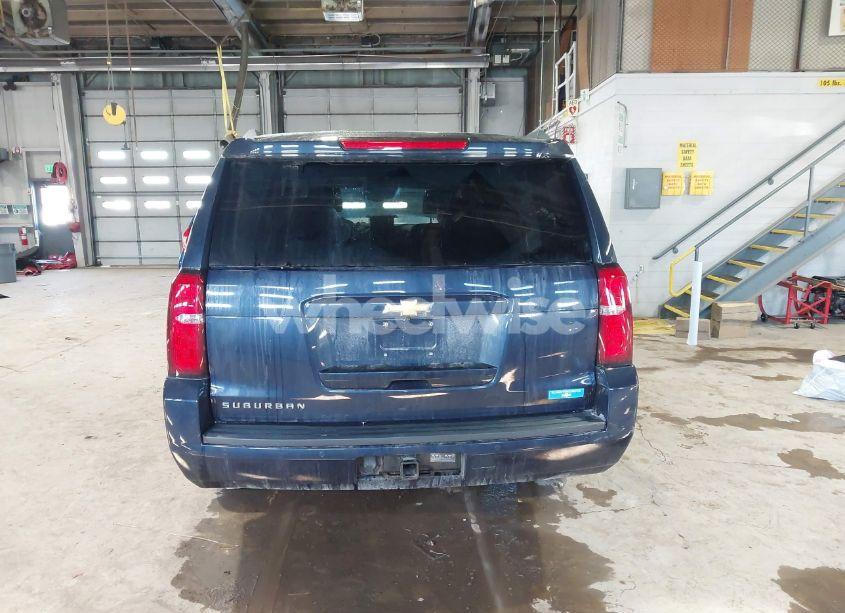 Photo 17 of 2017 Chevrolet Suburban LT (VIN 1GNSKHKC2HR392132)