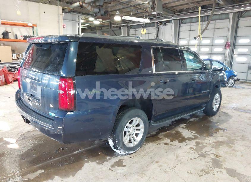 Photo 4 of 2017 Chevrolet Suburban LT (VIN 1GNSKHKC2HR392132)