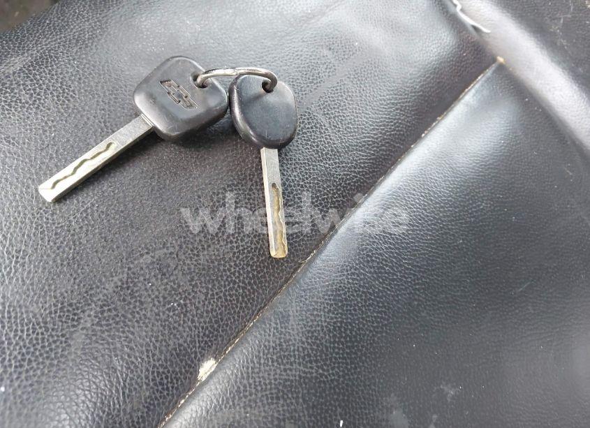 Photo 11 of 2018 Chevrolet Suburban LT (VIN 1GNSKHKC2JR228515)