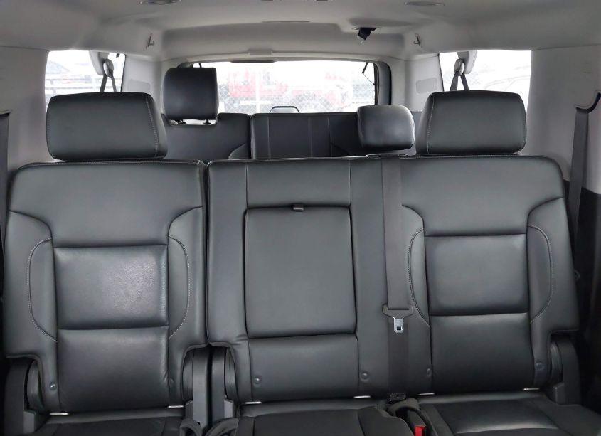 Photo 19 of 2019 Chevrolet Suburban LT (VIN 1GNSKHKC2KR207892)