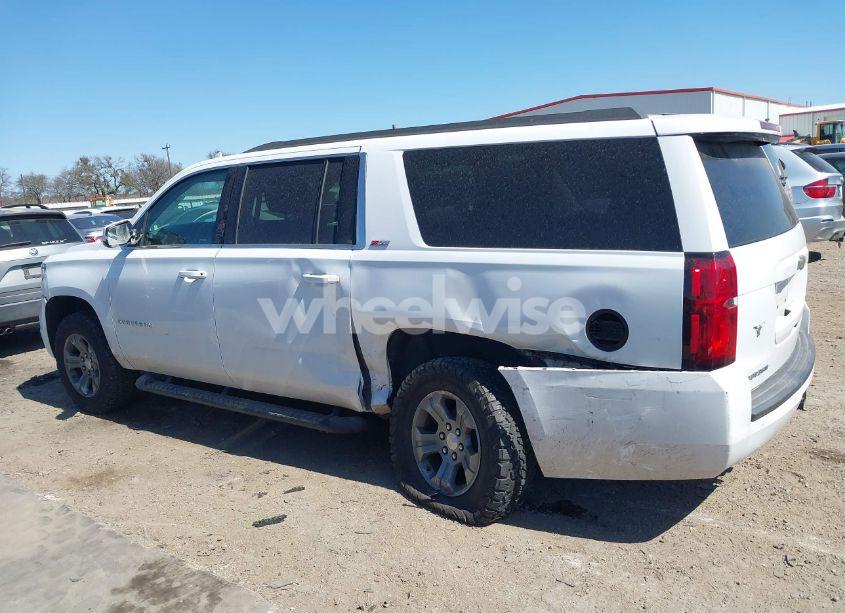 Photo 14 of 2019 Chevrolet Suburban LT (VIN 1GNSKHKC2KR297254)