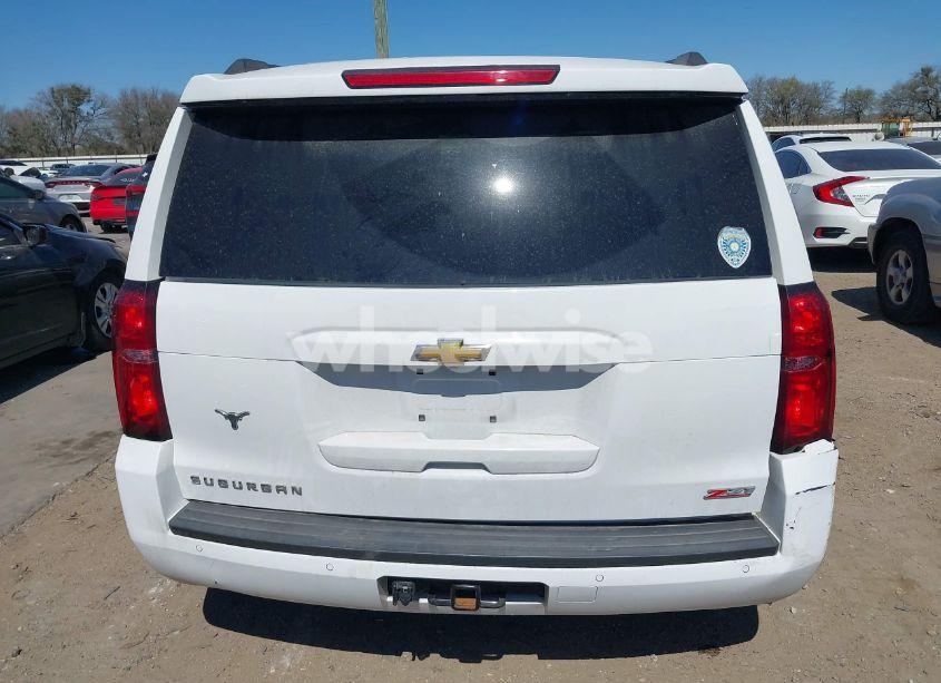 Photo 16 of 2019 Chevrolet Suburban LT (VIN 1GNSKHKC2KR297254)