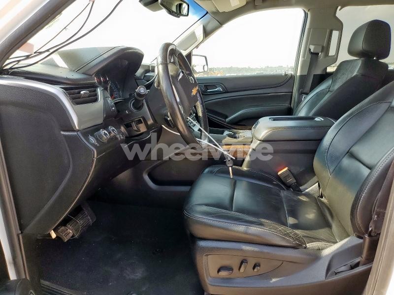 2019 CHEVROLET SUBURBAN K1500 LT (VIN 1GNSKHKC2KR346694) main photo
