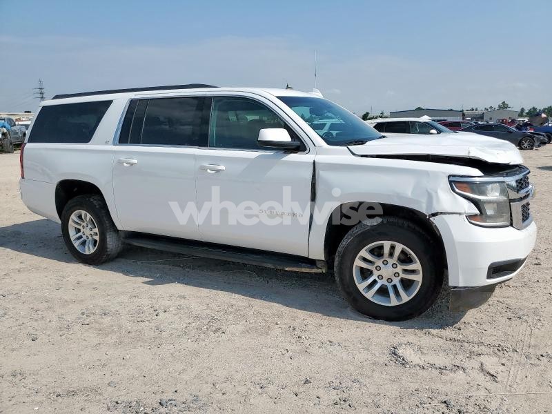 Photo 10 of 2019 CHEVROLET SUBURBAN K1500 LT (VIN 1GNSKHKC2KR346694)